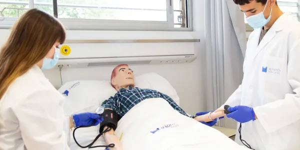 Aula de sanitat a Jesuïtes Bellvitge