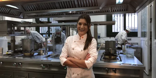 carlapeyronaaaahost2